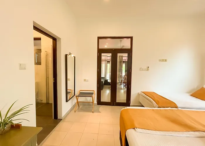 Coral Nest Hotel Negombo